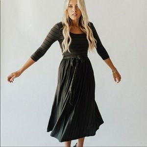 NWOT CJLA "Hollyn" 3/4 sleeve dress